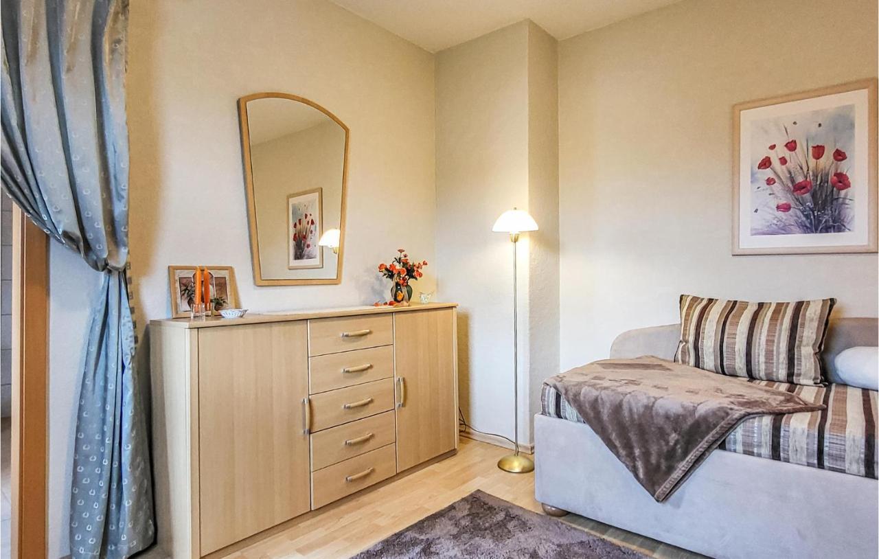 3 Bedroom Stunning Home In イェーナ エクステリア 写真