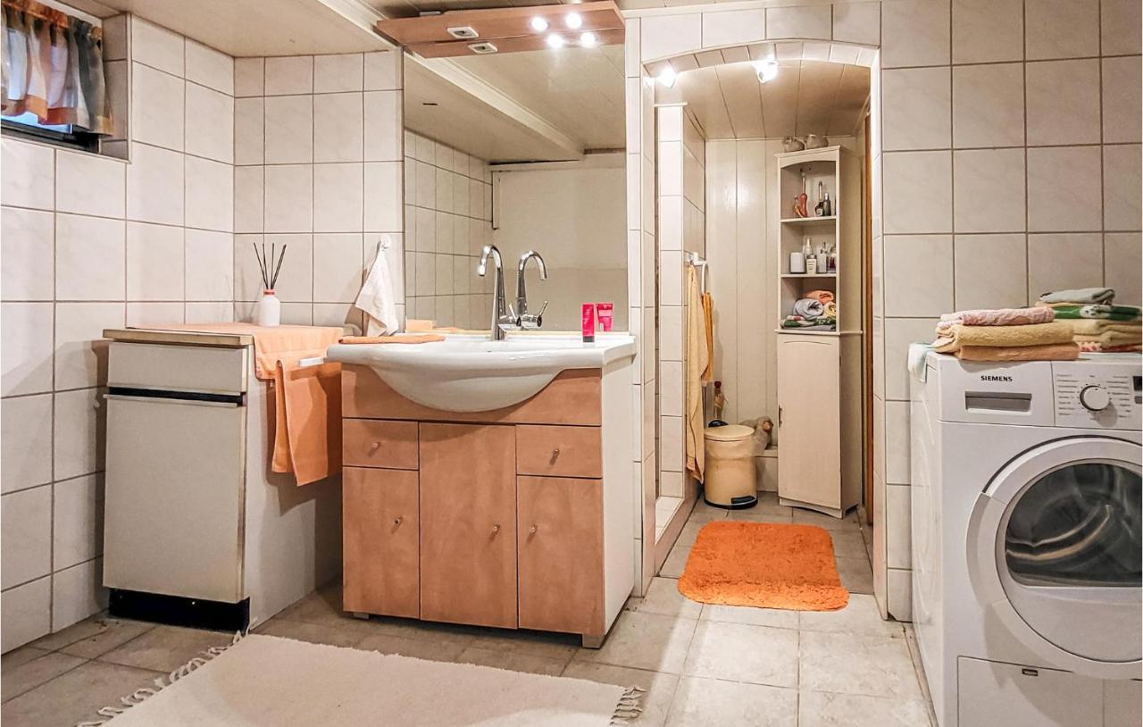 3 Bedroom Stunning Home In イェーナ エクステリア 写真